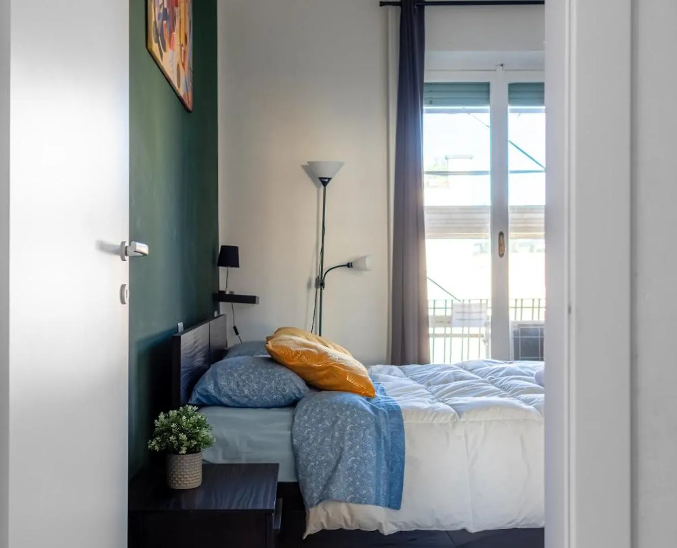 Easy Duomo Rooms Milan Italy